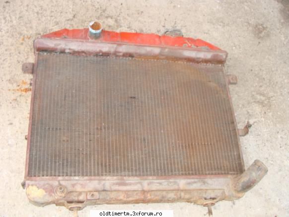 vand piese fiat 1300 -radiator pret:100 lei