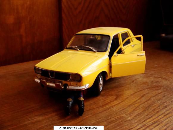 renault 12 galben lemon cumparat de la mama lui din franta. machete auto, moto si alte chestii