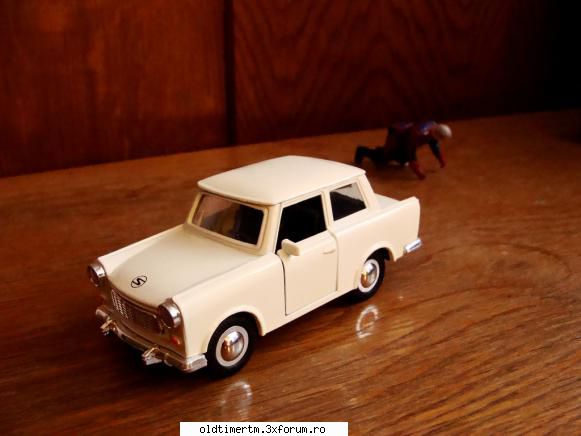 trabant luat tot de la mama lui din germania, berlin. machete auto, moto si alte chestii vintage de