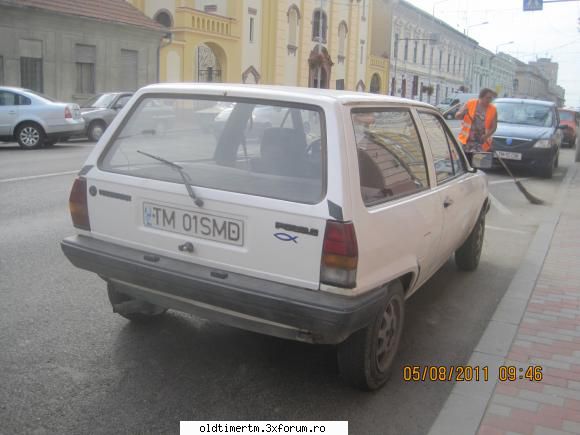 prin lugoj trecem acum polo...tot aceeasi strada volvo-ul