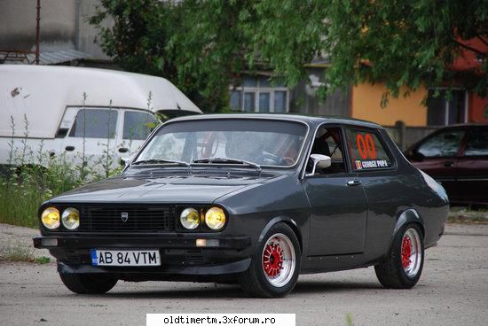 adaug si eu una  :rolleyes: 

  dacia 1300 black beauty - tuning cu aroma retro