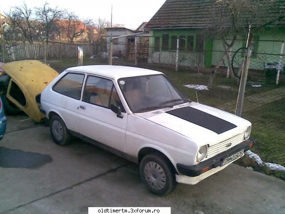poze recente cu gumele schimbate si + capace originale ford vand ford fiesta xr2 mk i      ----