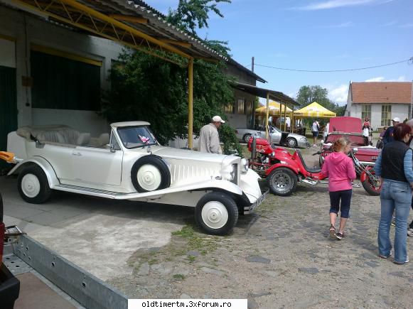 Intilnire de oldtimer Satu Mare - masini de toate tipurile - EVENIMENTE IN TARA