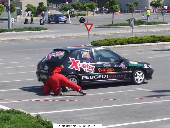 10.07 CJR cupa Iulius Mall Timisoara - din pacate acest Peugeot a derapat cam tare si a - EVENIMENTE IN TARA