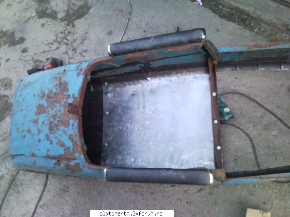 Atas Jupiter 3 - Noua podea spate,am folosit tabla neagra se 1,5 - RESTAURARI