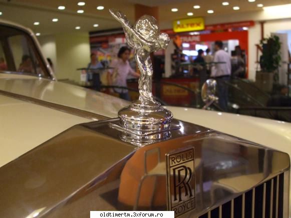CAR SHOW Timisoara - parca arata mai frumos bicolor in special acel - EVENIMENTE IN TARA