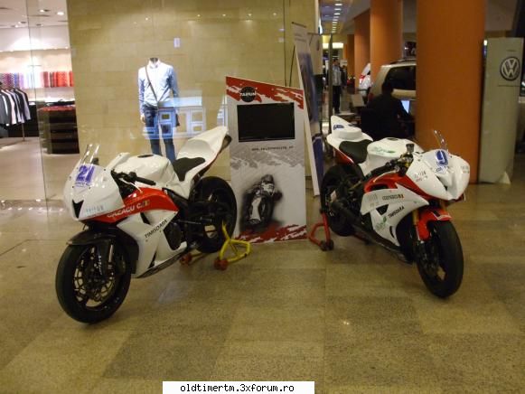 CAR SHOW Timisoara - au fost prezente si motociclete Cazacu & Costescu - EVENIMENTE IN TARA