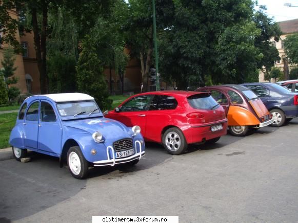 Caravana 2CV - administrator - UNIVERSUL CLASICELOR