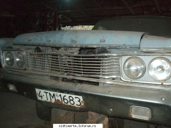 Clasice vazute pe strazile din Timisoara - ford fairlane 1965 - UNIVERSUL CLASICELOR