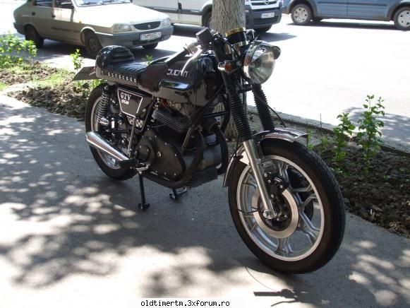 Clasice vazute pe strazile din Timisoara - am vazut o super motocicleta stie cineva - UNIVERSUL CLASICELOR