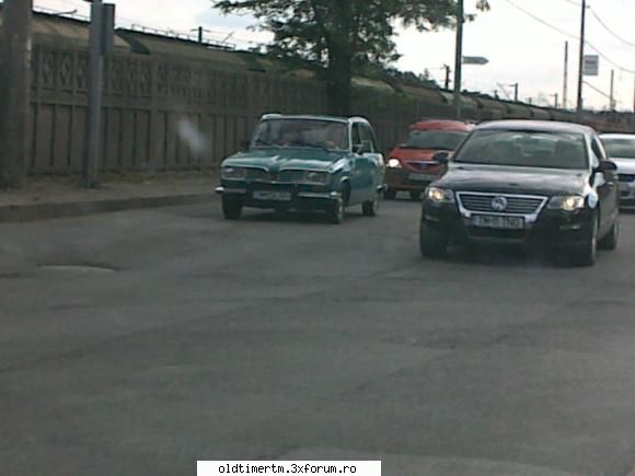 Clasice vazute pe strazile din Timisoara - un renault 16 frumos - UNIVERSUL CLASICELOR