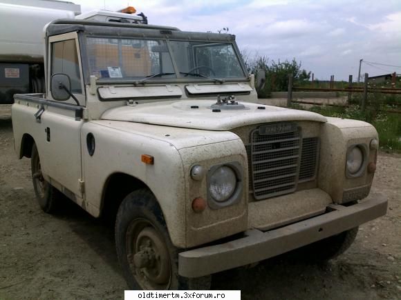 Clasice vazute pe strazile din Timisoara - si un Land Rover... din pacate nu este prin - UNIVERSUL CLASICELOR