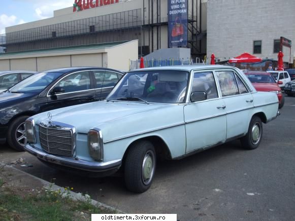 Clasice vazute pe strazile din Timisoara - Mercedes fara numere - UNIVERSUL CLASICELOR
