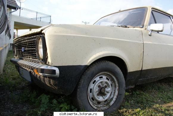 Clasice vazute pe strazile din Timisoara - mai are cineva parca dintre noi un ford ca - UNIVERSUL CLASICELOR