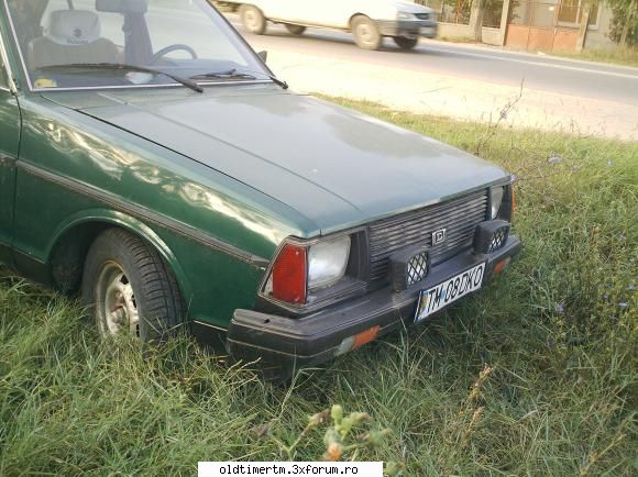 Clasice vazute pe strazile din Timisoara - masina e completa,in afara de un - UNIVERSUL CLASICELOR