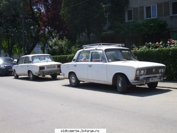 Clasice vazute pe strazile din Timisoara - Lada doua bucati - UNIVERSUL CLASICELOR
