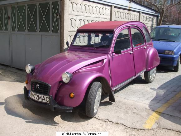 Clasice vazute pe strazile din Timisoara - vazute de curand Citroen 2cv - UNIVERSUL CLASICELOR