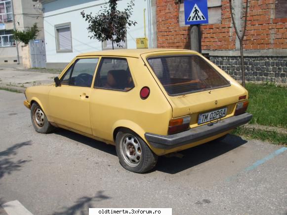 Clasice vazute pe strazile din Timisoara - arata destul de bine dar cred ca e abandonat - UNIVERSUL CLASICELOR