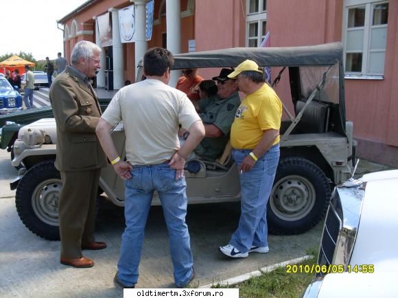 Cu respect. - In fundal sunt masiniile lui Ady,iar mai departe - SA NE CUNOASTEM