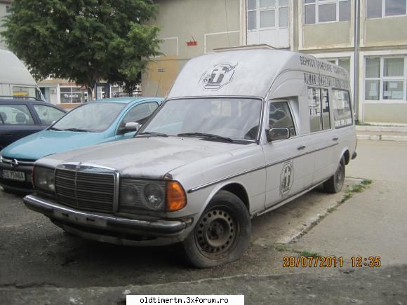 De prin Caransebes - Mercedes w123 dric - UNIVERSUL CLASICELOR