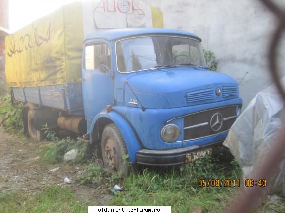 De prin Lugoj - ramanem tot la masini grele...un Mercedes 710 - UNIVERSUL CLASICELOR