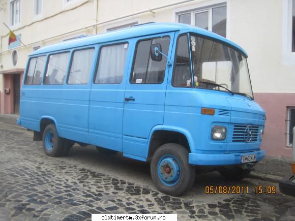 De prin Lugoj - un microbuz Mercedes - UNIVERSUL CLASICELOR