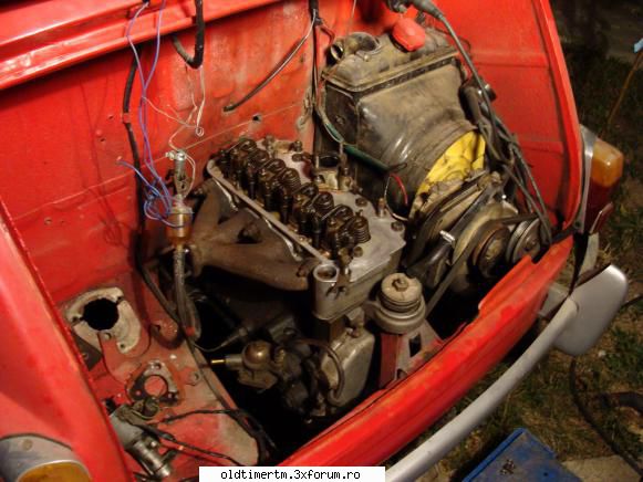 FIAT-ul 600 al lui Marczello - asadar, garnitura de chiulasa arsa. s-a inlocuit - RESTAURARI