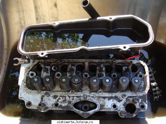 FIAT-ul 600 al lui Marczello - Suruburile de la blocul motor au cedat si s-au - RESTAURARI