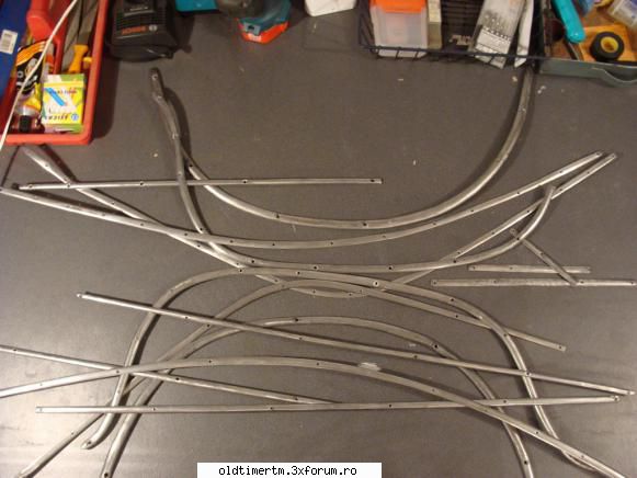 FIAT-ul 600 al lui Marczello - ornamentele de aluminiu de pe portiere, aripi - RESTAURARI
