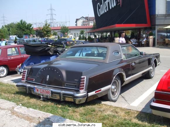 Intalniri in Timisoara 2010 - masina aceasta este imensa, foarte bine - INTALNIRI OLDTIMER CLUB TIMISOARA