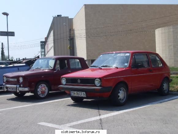 Intalniri in Timisoara 2010 - si tot din familia vw a fost si un Golf 1 - INTALNIRI OLDTIMER CLUB TIMISOARA