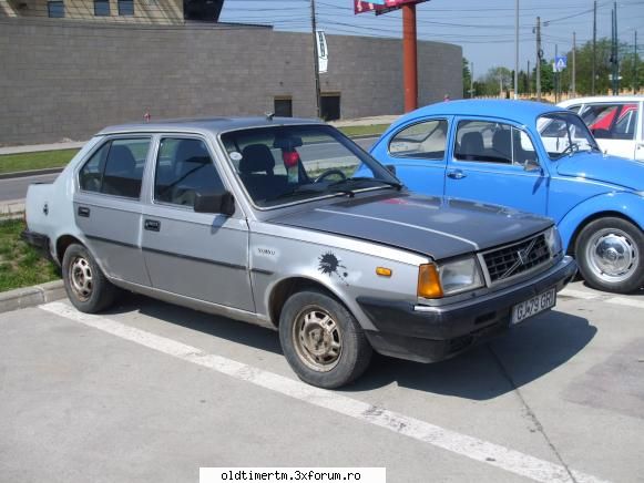 Intalniri in Timisoara 2010 - Volvo 340 care necesita putina munca - INTALNIRI OLDTIMER CLUB TIMISOARA