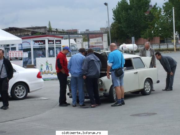 Intalniri in Timisoara 2010 - super trabi din nou a atras ca un magnet - INTALNIRI OLDTIMER CLUB TIMISOARA