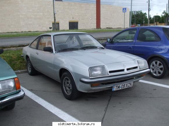 Intalniri in Timisoara 2010 - Opel Manta felicitari propietarului ca a - INTALNIRI OLDTIMER CLUB TIMISOARA