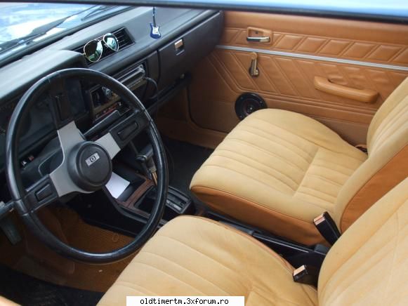 Intalniri in Timisoara 2010 - la fel si interiorul - INTALNIRI OLDTIMER CLUB TIMISOARA