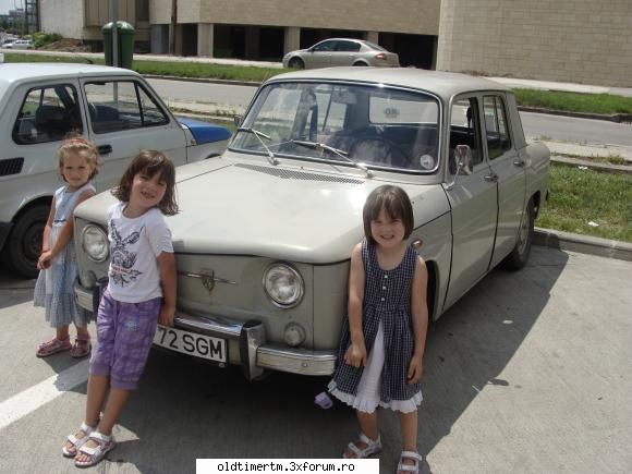 tineretul pasionat de vintage cars :) intalniri in timisoara 2010