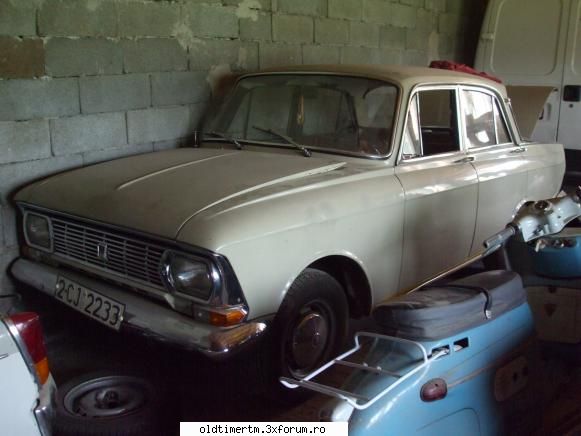 Intalniri in Timisoara 2010 - Moskvich 412 cu interior impecabil - INTALNIRI OLDTIMER CLUB TIMISOARA