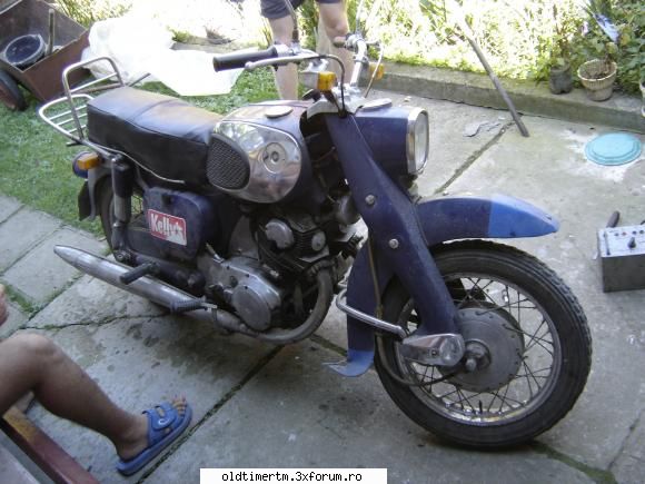Motociclete clasice surprinse pe drum - apartinea unchiului unui - MOTOCICLETE VAZUTE PE STRAZILE PATRIEI