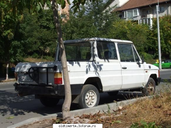 Poze cu Aro 10 - in Craiova o versiune pick up destul de rara - ARO