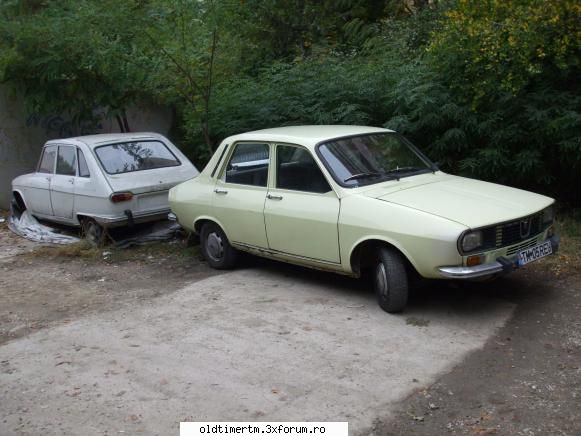Poze cu Dacia 1300 - 1300 foarte frumos si un Renault 16 in spate - DACIA