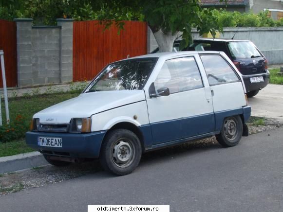 Poze cu Dacia 500 Lastun - masinuta asta circula aproape zilnic - DACIA