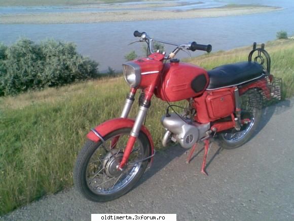 Poze cu Mobra 50 - Ghidonul de Hoinar nu dadea niciodata bine pe - MOTOCICLETE VAZUTE PE STRAZILE PATRIEI