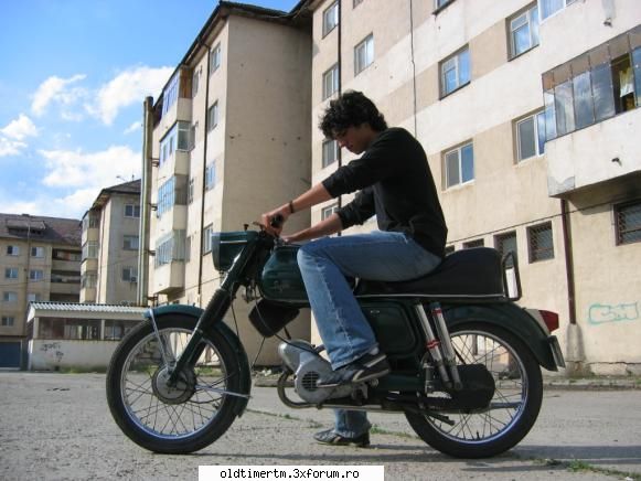 Poze cu Mobra 50 - Aceasta culoare a fost una des folosita in - MOTOCICLETE VAZUTE PE STRAZILE PATRIEI