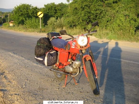 Poze cu Mobra 50 - Erau motorete ce se descurcau foarte bine la un - MOTOCICLETE VAZUTE PE STRAZILE PATRIEI