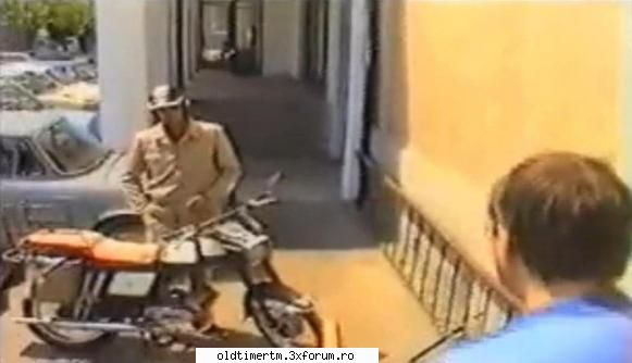 Poze cu Mobra 50 - Mobra, surprinsa pe camera intro emisiune de - MOTOCICLETE VAZUTE PE STRAZILE PATRIEI