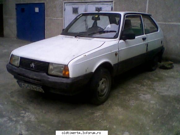 Poze cu Oltcit - in spatele unui bloc, sta ascuns un ... oltcit :D - OLTCIT