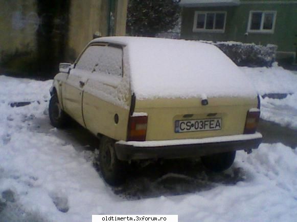 Poze cu Oltcit - el si un strat mai subtire de zapada - OLTCIT