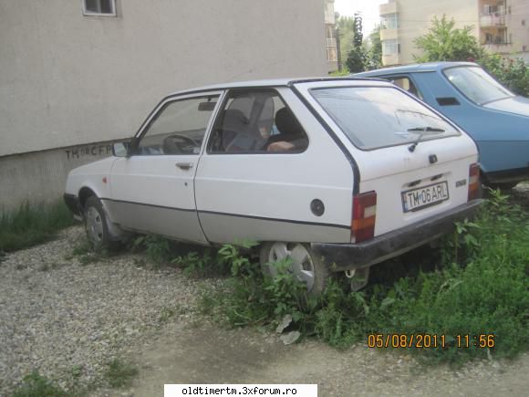 Poze cu Oltcit - printre blocuri, la lugoj - OLTCIT