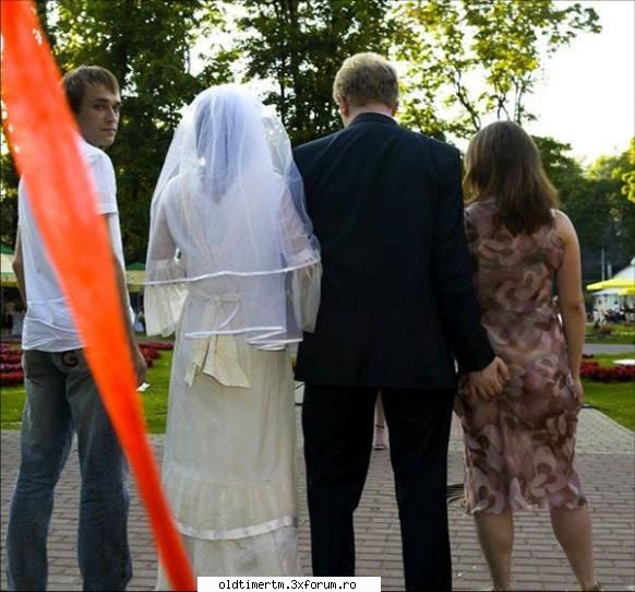 Poze inedite,dar.... haioase. - Cunoasteti proverbul cu nasa si finul sau fana si - FUNNY