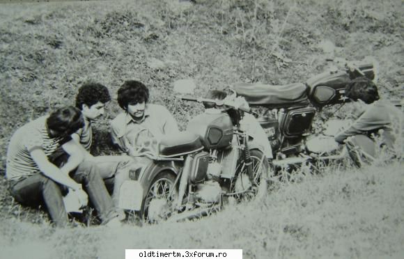 Poze vechi sau reclame - Motociclisti ai anilor 80' - GENERAL